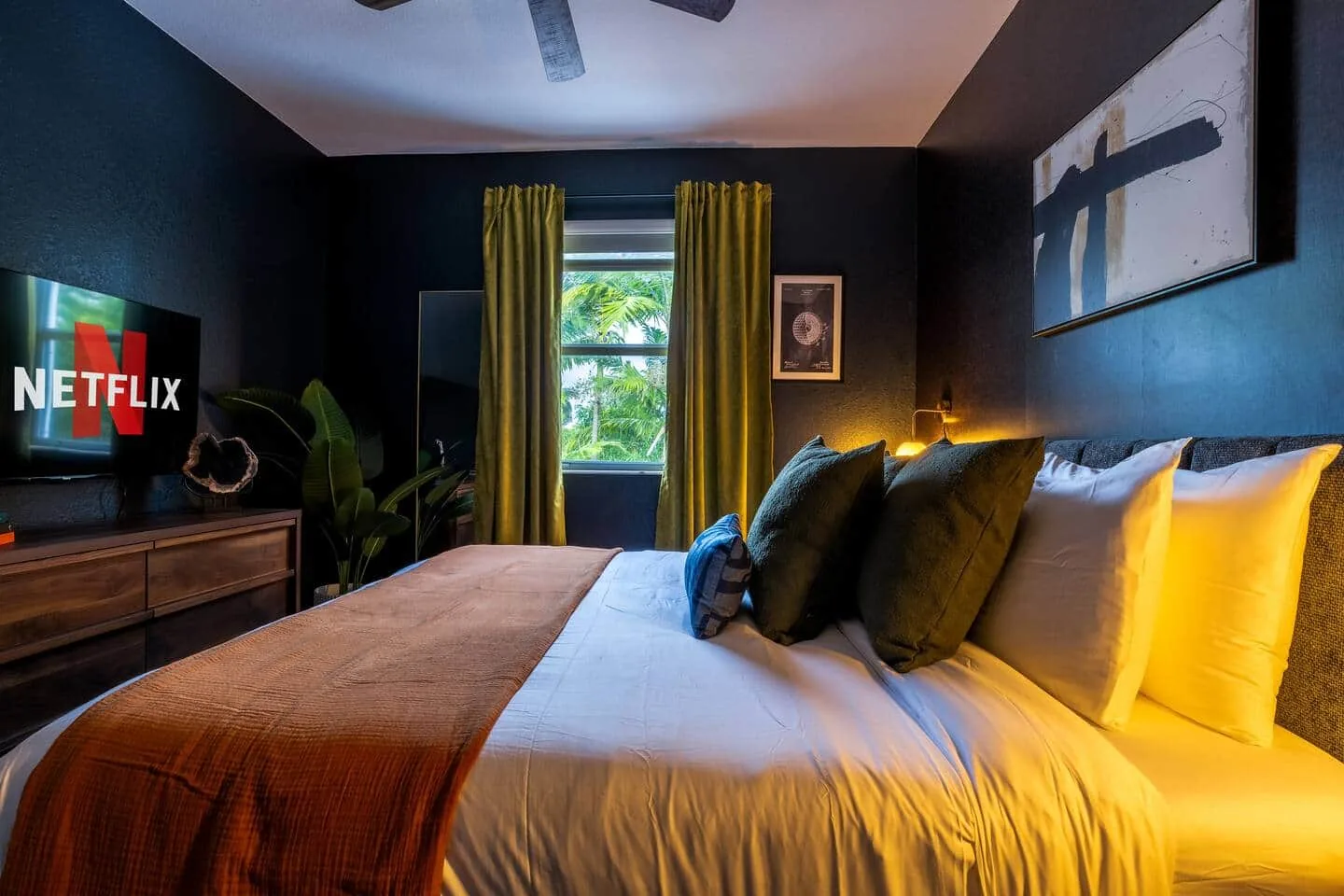 Bedroom 6 with smart TV