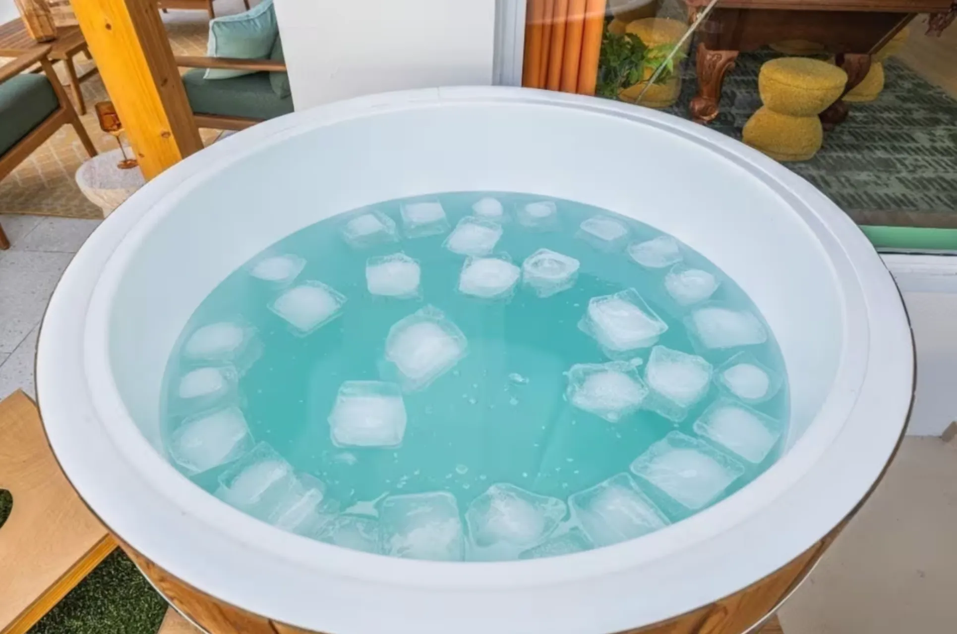 Cold plunge at lynxresort
